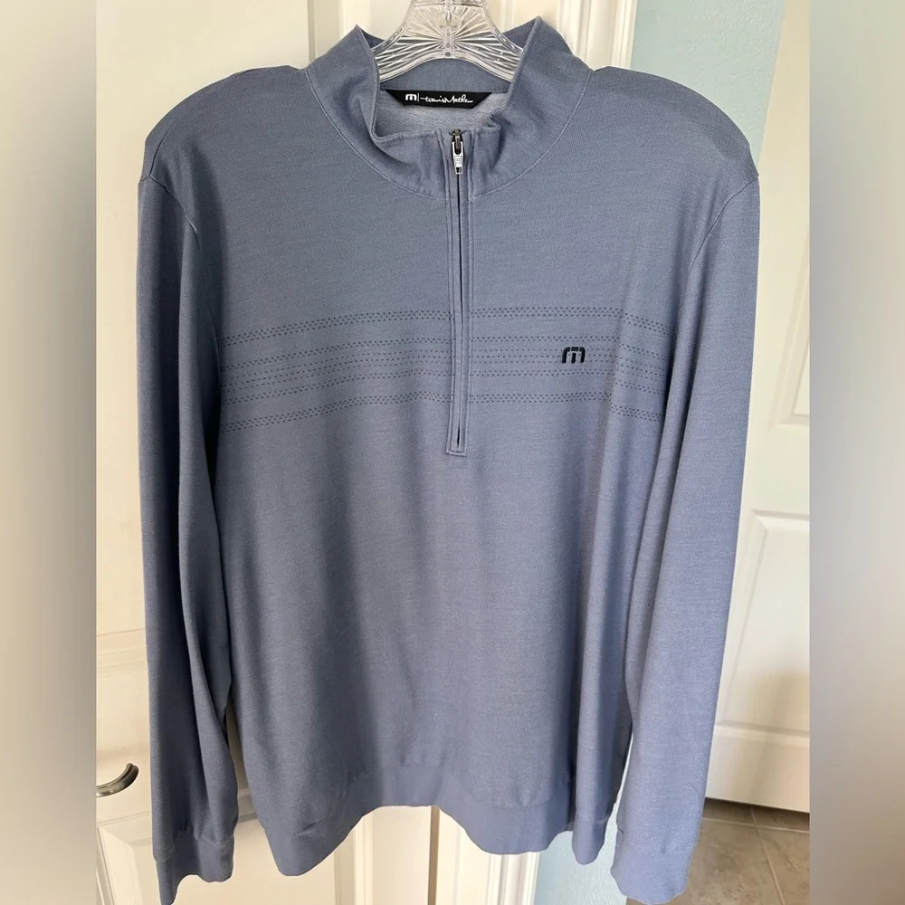 Travis Mathew Pullover - Picture 1 of 3